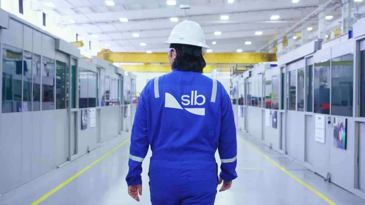 SLB, a top oilfield service provider, warns of lower oil producer spending and tariff impacts, signaling headwinds for the energy sector