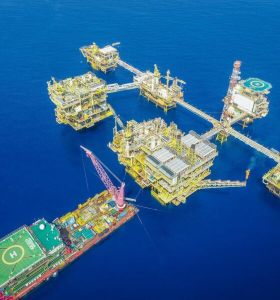 The World’s Top 10 Oil Producers in 2024 include the US, Saudi Arabia, Russia, Canada, China, Iraq, Brazil, UAE, Iran, and Kuwait